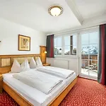 Almschloessl & Schrotteralm Aparthotel 4*
