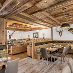 Almschloessl & Schrotteralm Aparthotel Obertauern