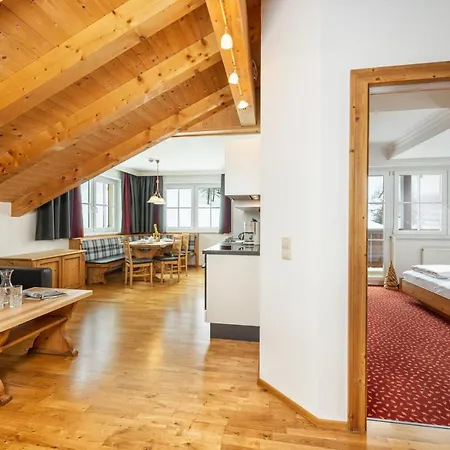 Almschloessl & Schrotteralm 아파트호텔 4*