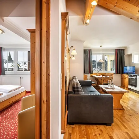 Almschloessl & Schrotteralm 4*