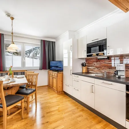 アパートホテル Almschloessl & Schrotteralm オーバータウエルン