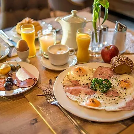 Apart-hotel Almschloessl & Schrotteralm 4*
