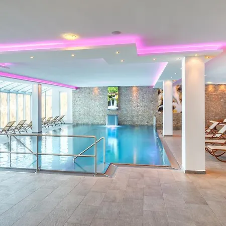 Almschloessl & Schrotteralm 4* 오베르타우에른