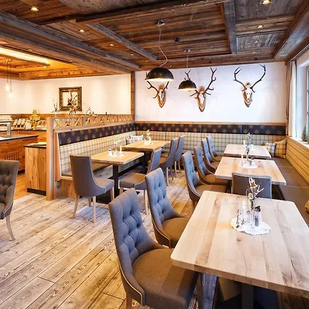 Almschloessl & Schrotteralm アパートホテル オーバータウエルン