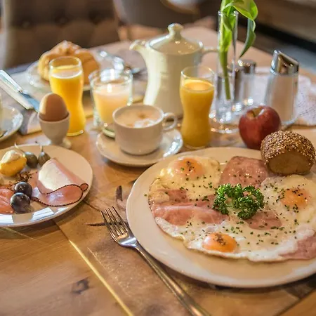 アパートホテル Almschloessl & Schrotteralm 4*