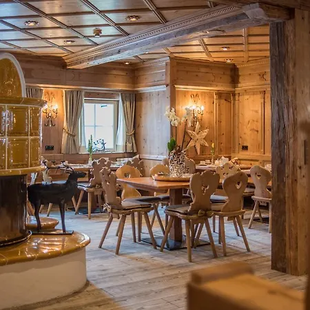 아파트호텔 Almschloessl & Schrotteralm 오베르타우에른