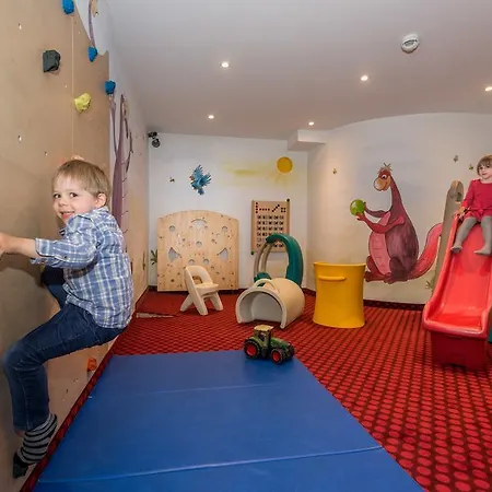 Almschloessl & Schrotteralm 아파트호텔 오베르타우에른