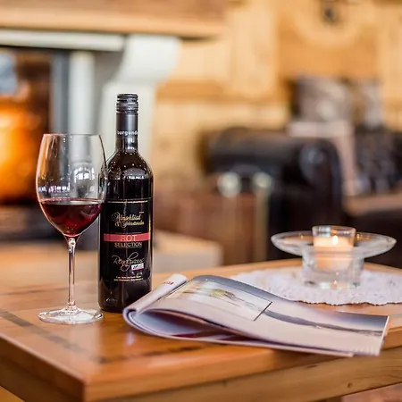 アパートホテル Almschloessl & Schrotteralm