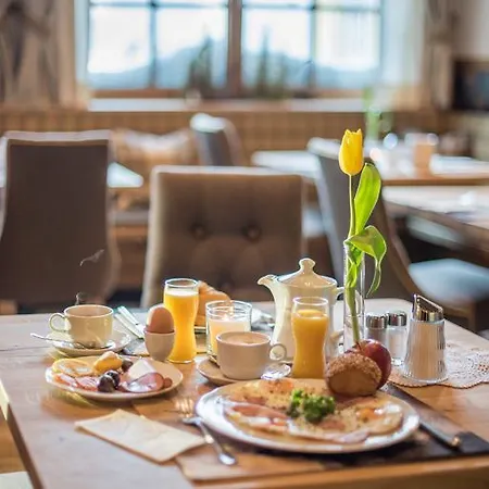 Almschloessl & Schrotteralm 아파트호텔