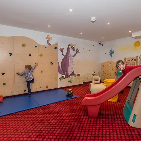 Almschloessl & Schrotteralm 4* オーバータウエルン