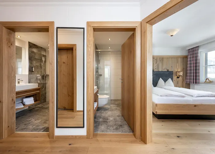 Almschloessl & Schrotteralm 4* Obertauern