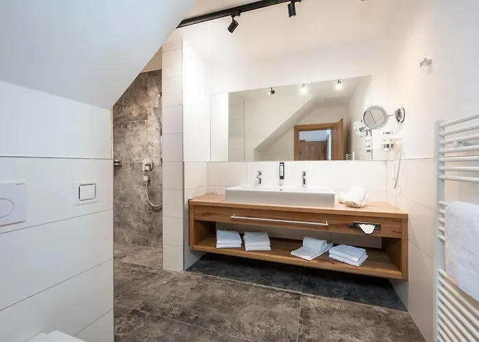 Almschloessl & Schrotteralm