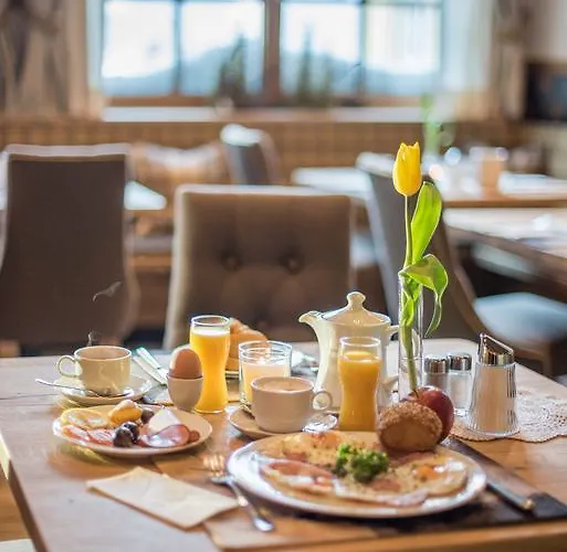 Almschloessl & Schrotteralm Aparthotel