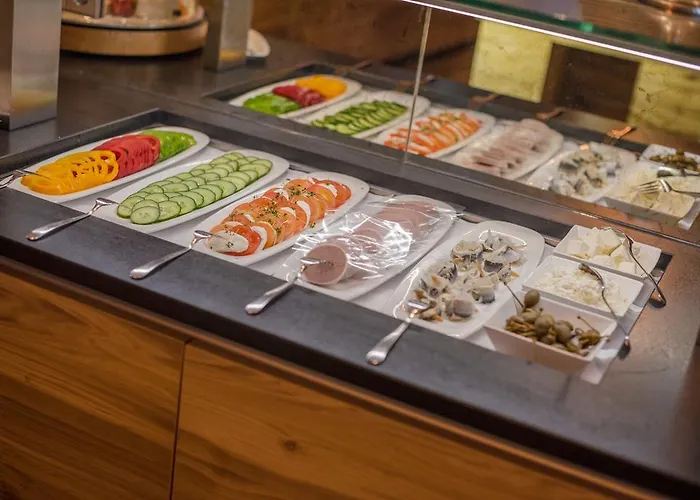 Aparthotel Almschloessl & Schrotteralm 4*